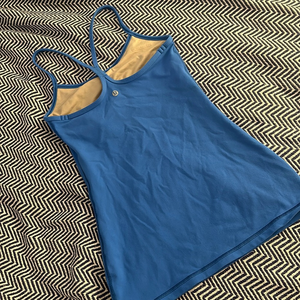 Lululemon size 6 tank